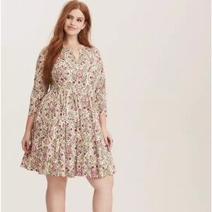 Torrid Ivory Floral Print Challis Ruffled 3/4 Sleeve Skater Dress Size 3 Boho